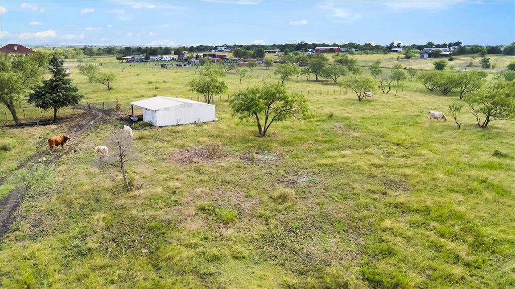 241 Gentry Road Ennis, TX 75119 - Photo 33 of 38