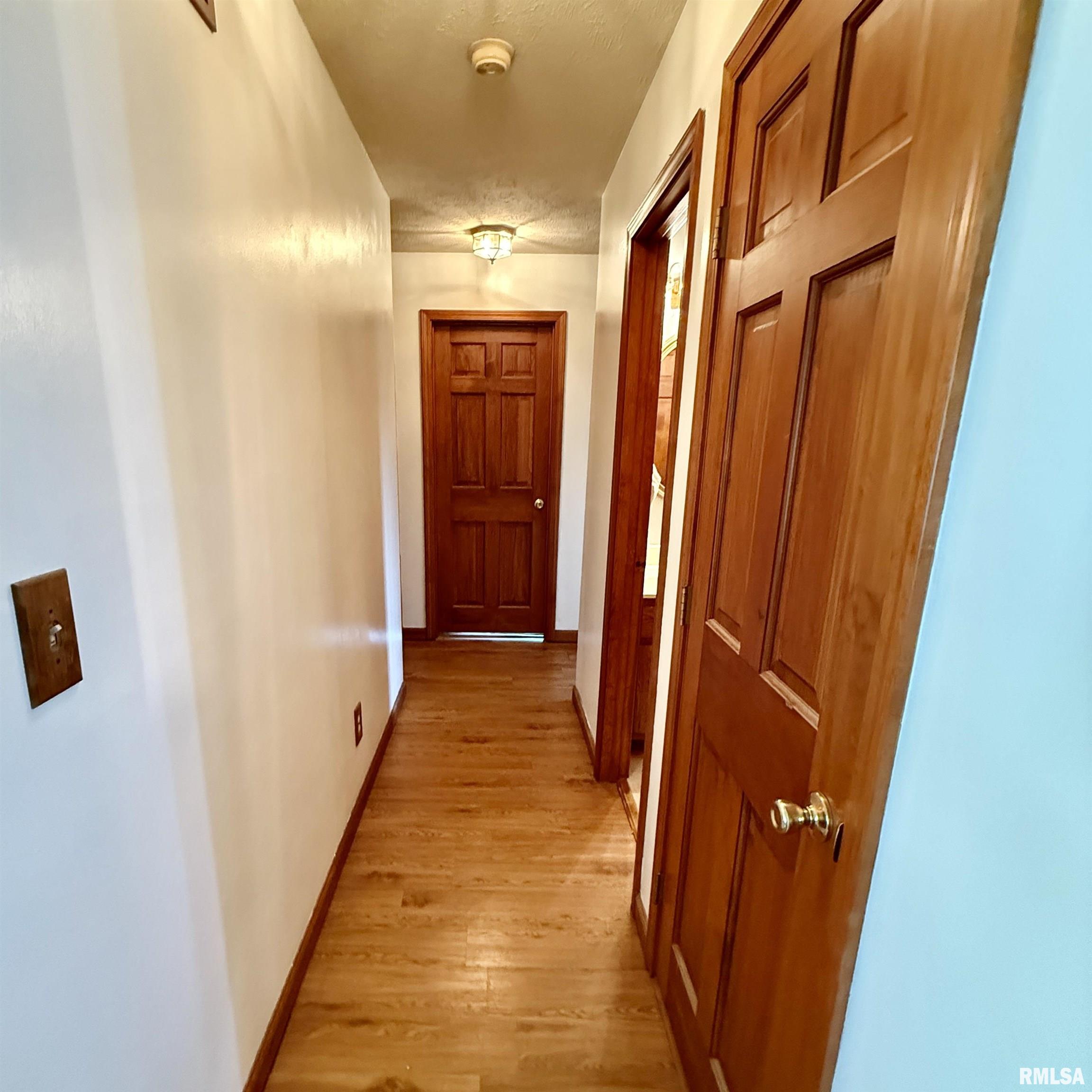 2536 Charlack Avenue Springfield, IL 62704 - Photo 7 of 21