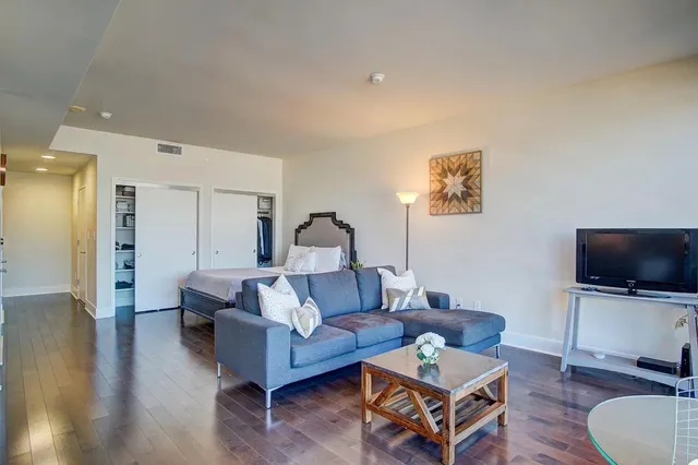 $499,888 | 88 East San Fernando Street, Unit 1406, San Jose, CA 95113