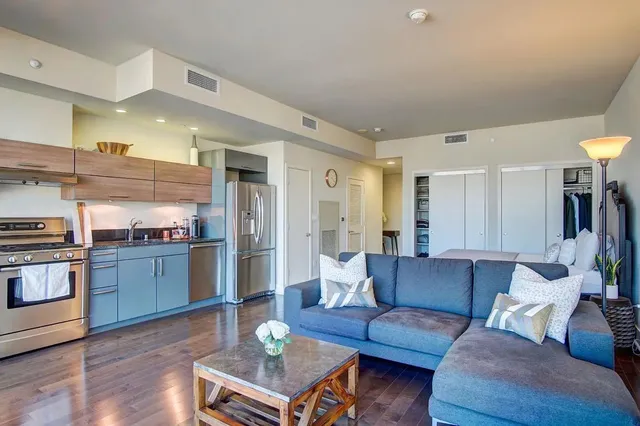 $499,888 | 88 East San Fernando Street, Unit 1406, San Jose, CA 95113