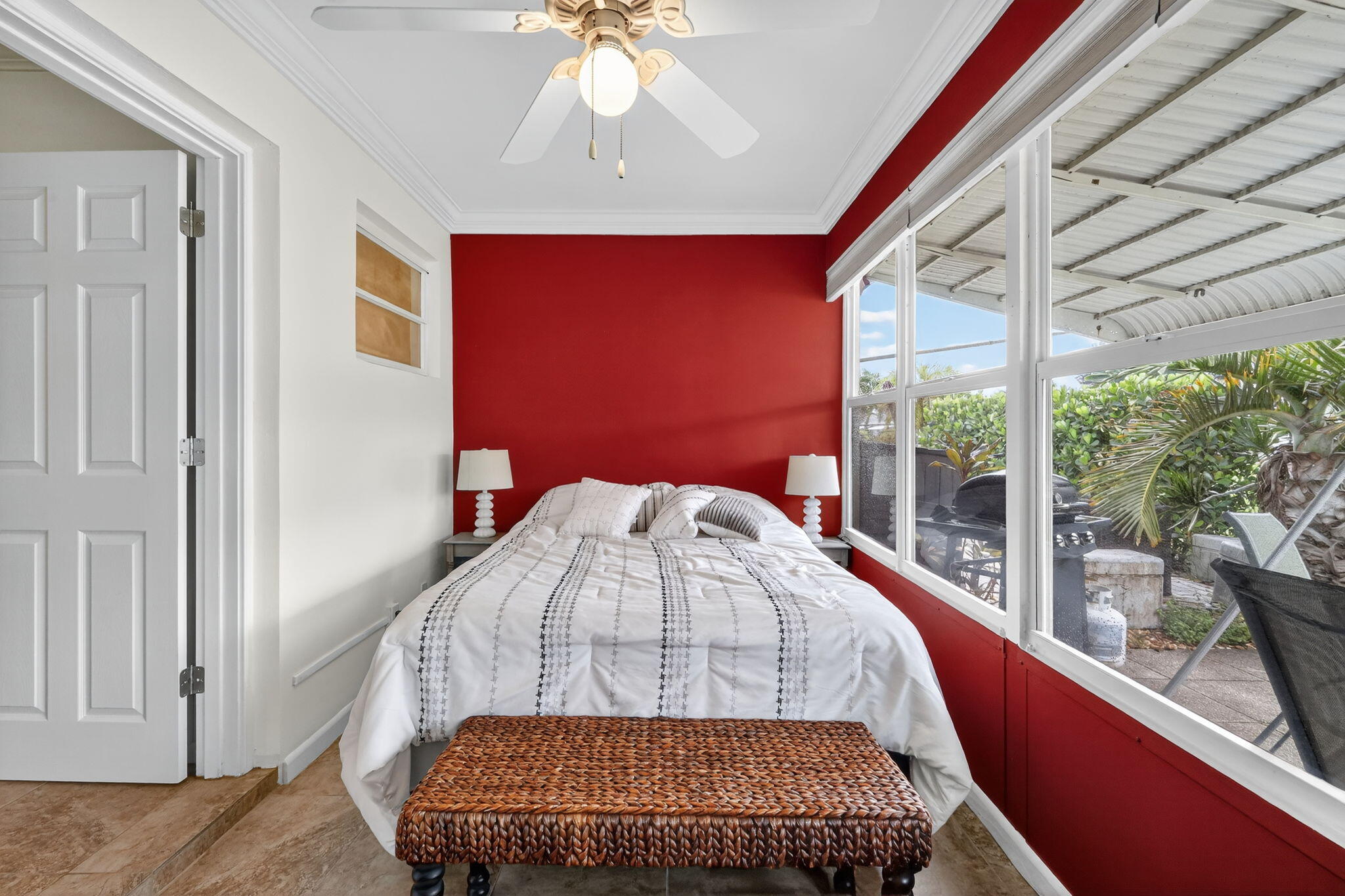 242 West High Point Court, Unit B Delray Beach, FL 33445 - Photo 22 of 36 25-web-or-mls-025__82A2704