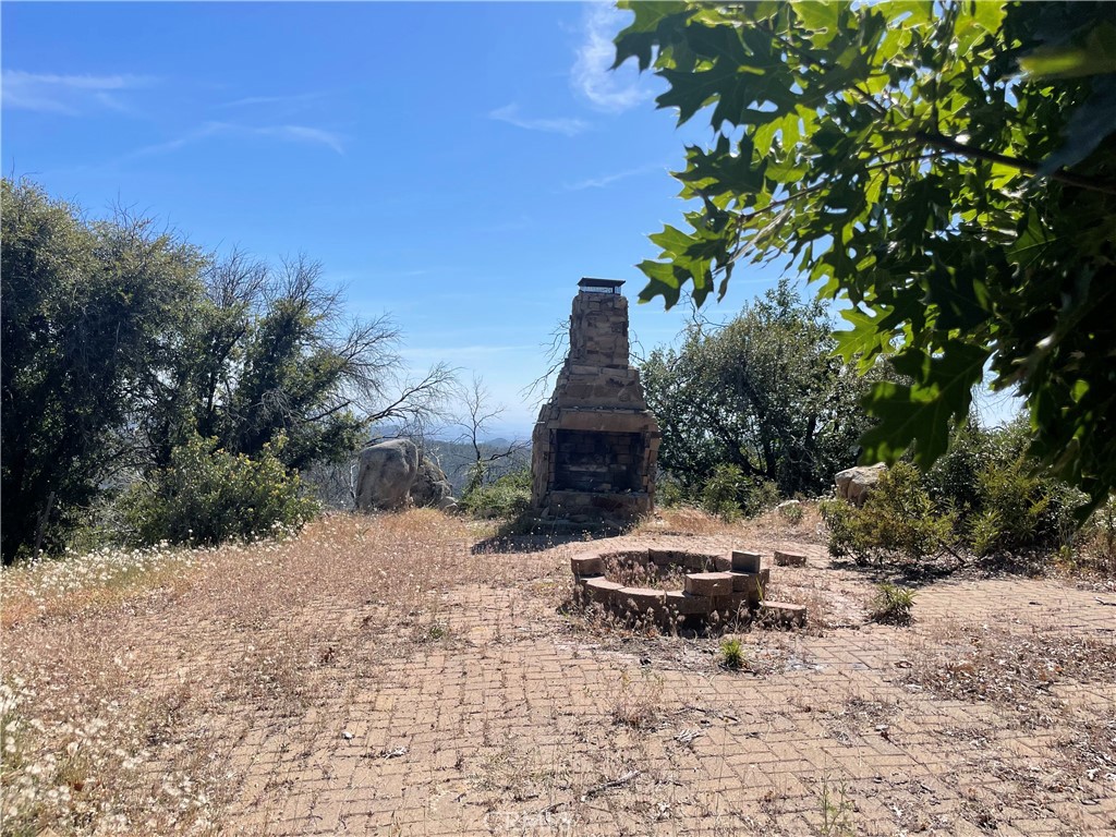 363 Raccoon Road Berry Creek, CA 95916 - Photo 18 of 27 a view of the backyard of the house