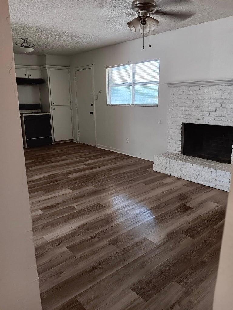 1937 East Colgate Street Lubbock, TX 79403 - Photo 9 of 11 20251019011127948512000000-o