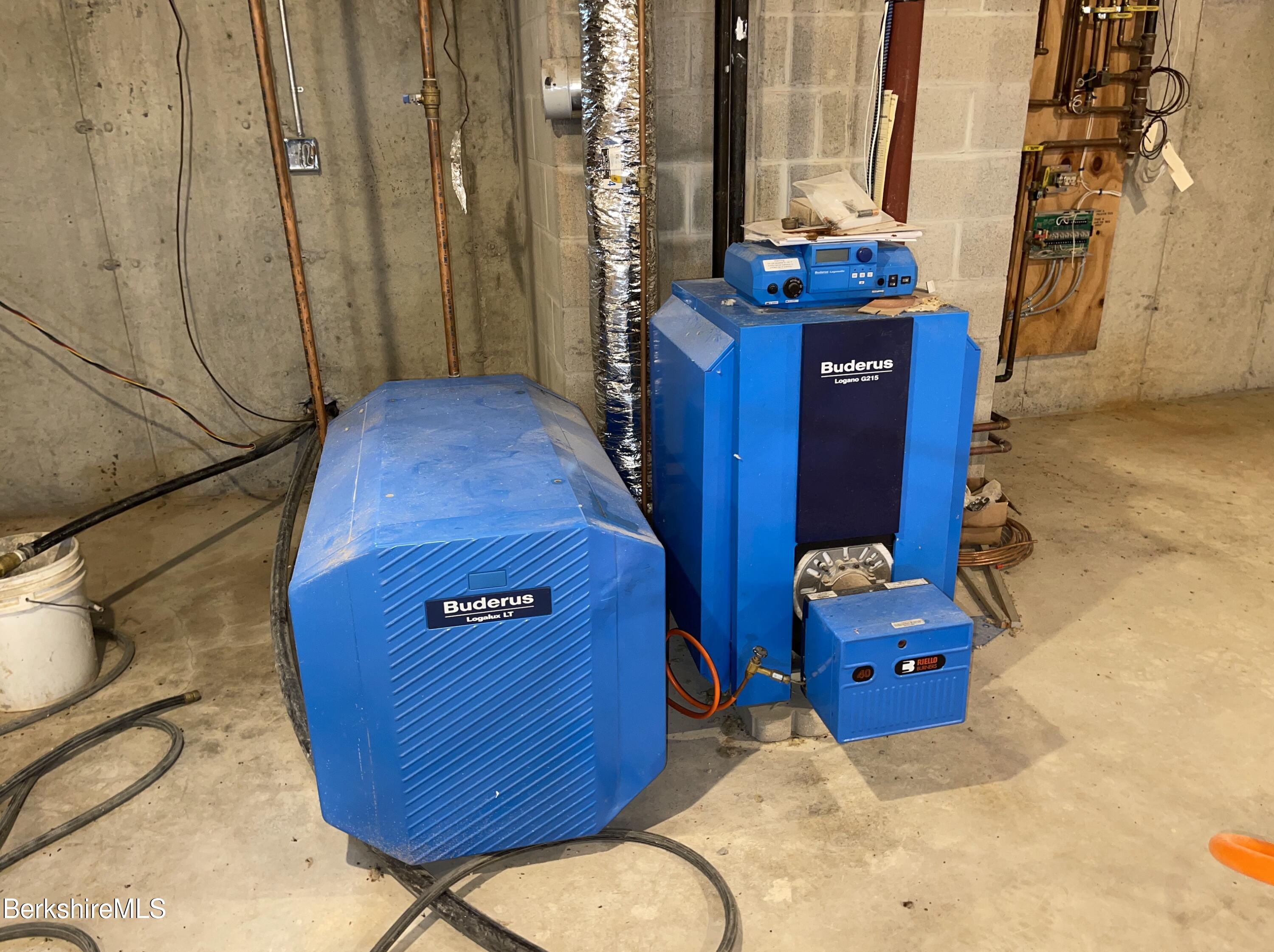 147 Sumner Stetson Road Heath, MA 01339 - Photo 11 of 37