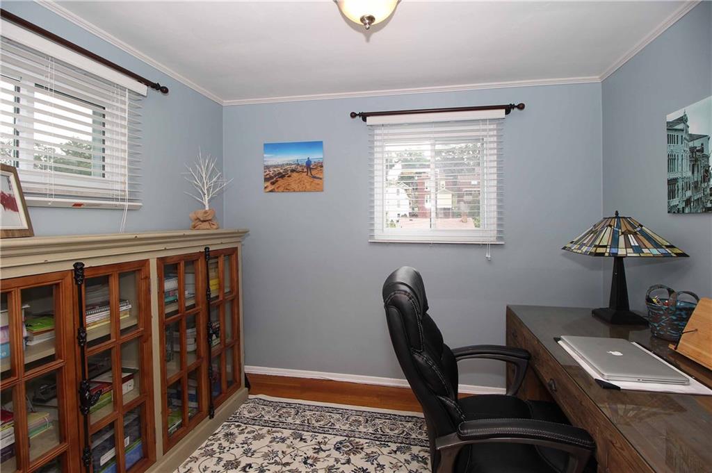 1542 Rutherford Avenue Pittsburgh, PA 15216 - Photo 11 of 16 3rd Bedroom is smaller, but offers PLENTY of space for a home office or child's bedroom.