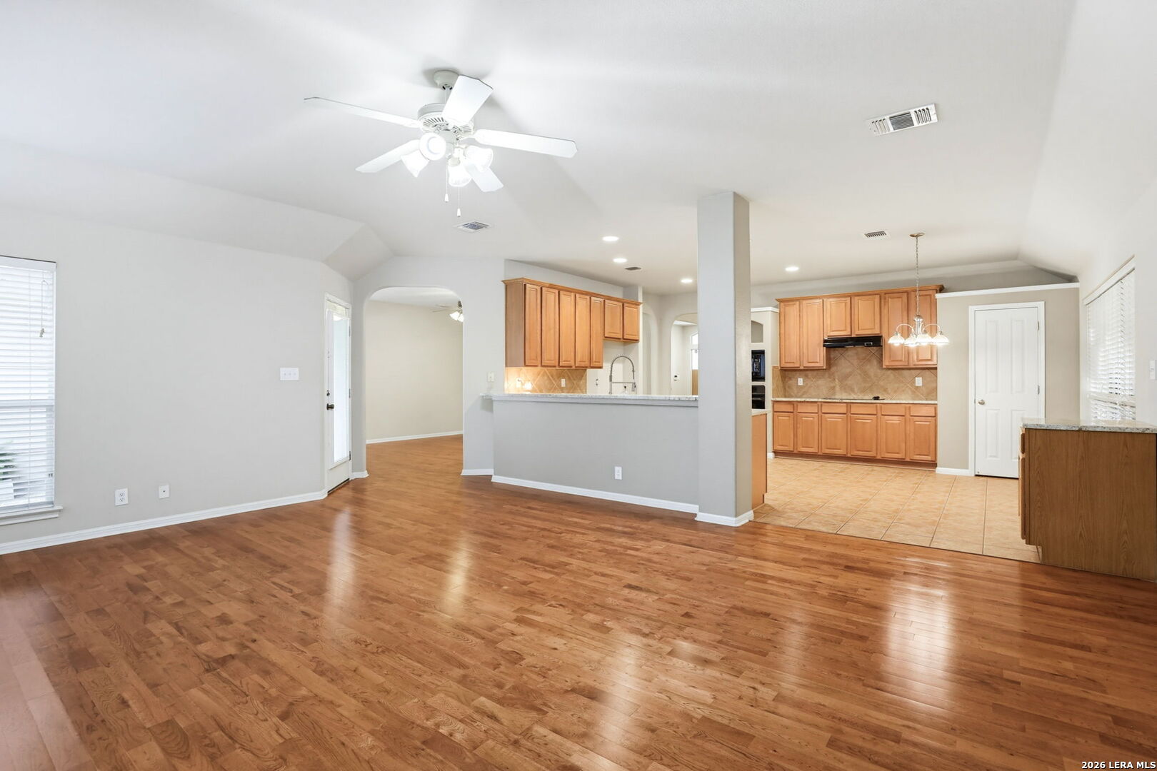9230 Scotford Helotes, TX 78023 - Photo 16 of 32
