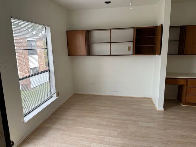 $850 | 7901 Cambridge Street, Unit 31, Houston, TX 77054