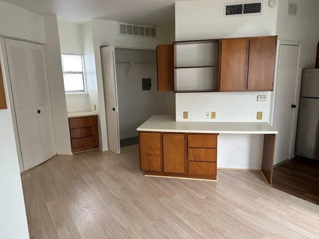 $850 | 7901 Cambridge Street, Unit 31, Houston, TX 77054