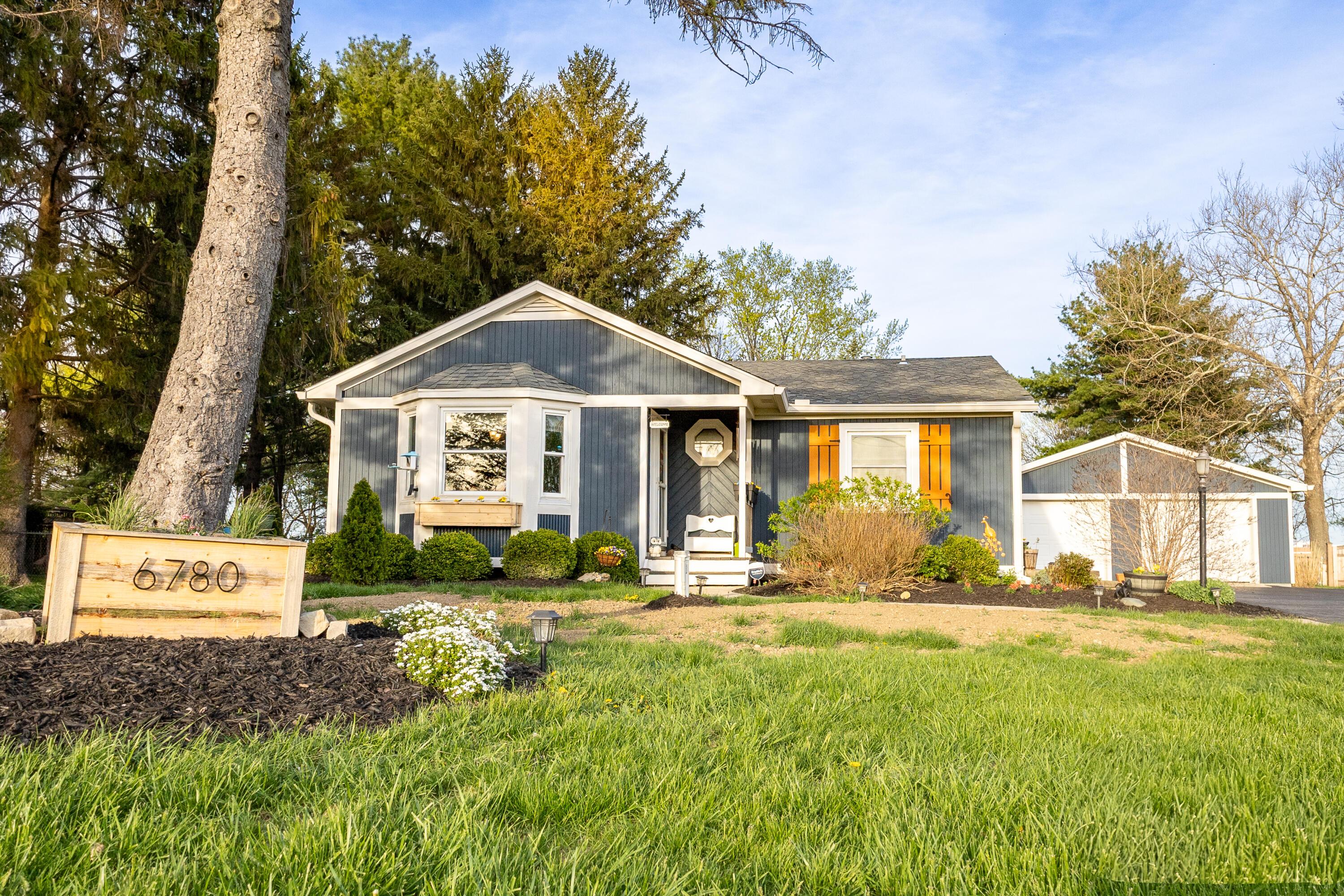 6780 Weldon Road Plain City, OH 43064 - Photo 2 of 34 Front Ext