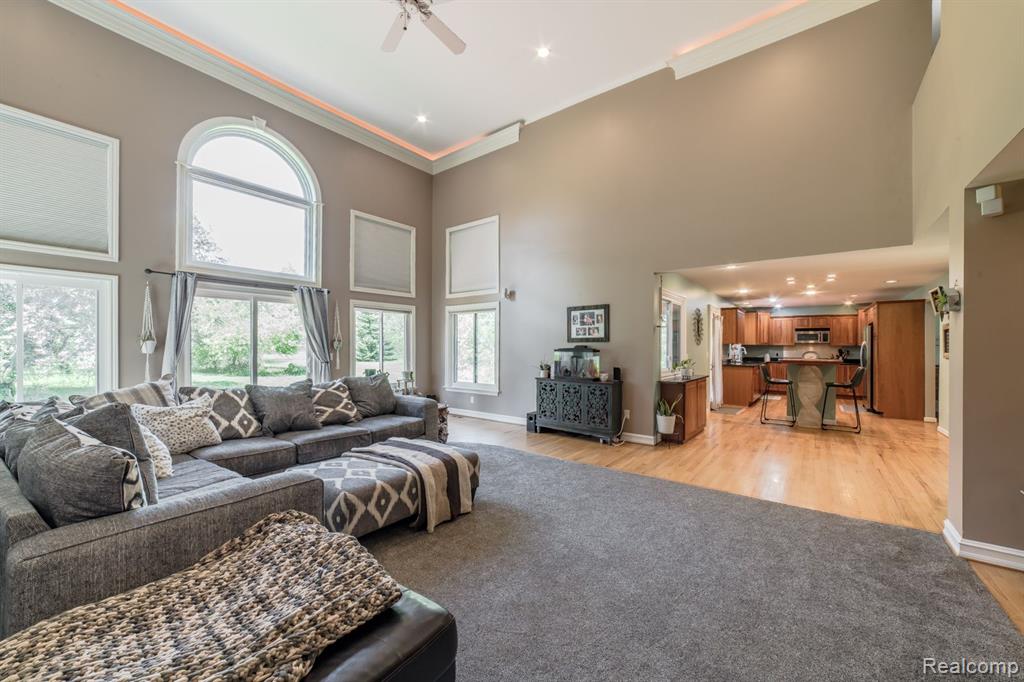 6733 Ridgewood Road Clarkston, MI 48346 - Photo 12 of 43