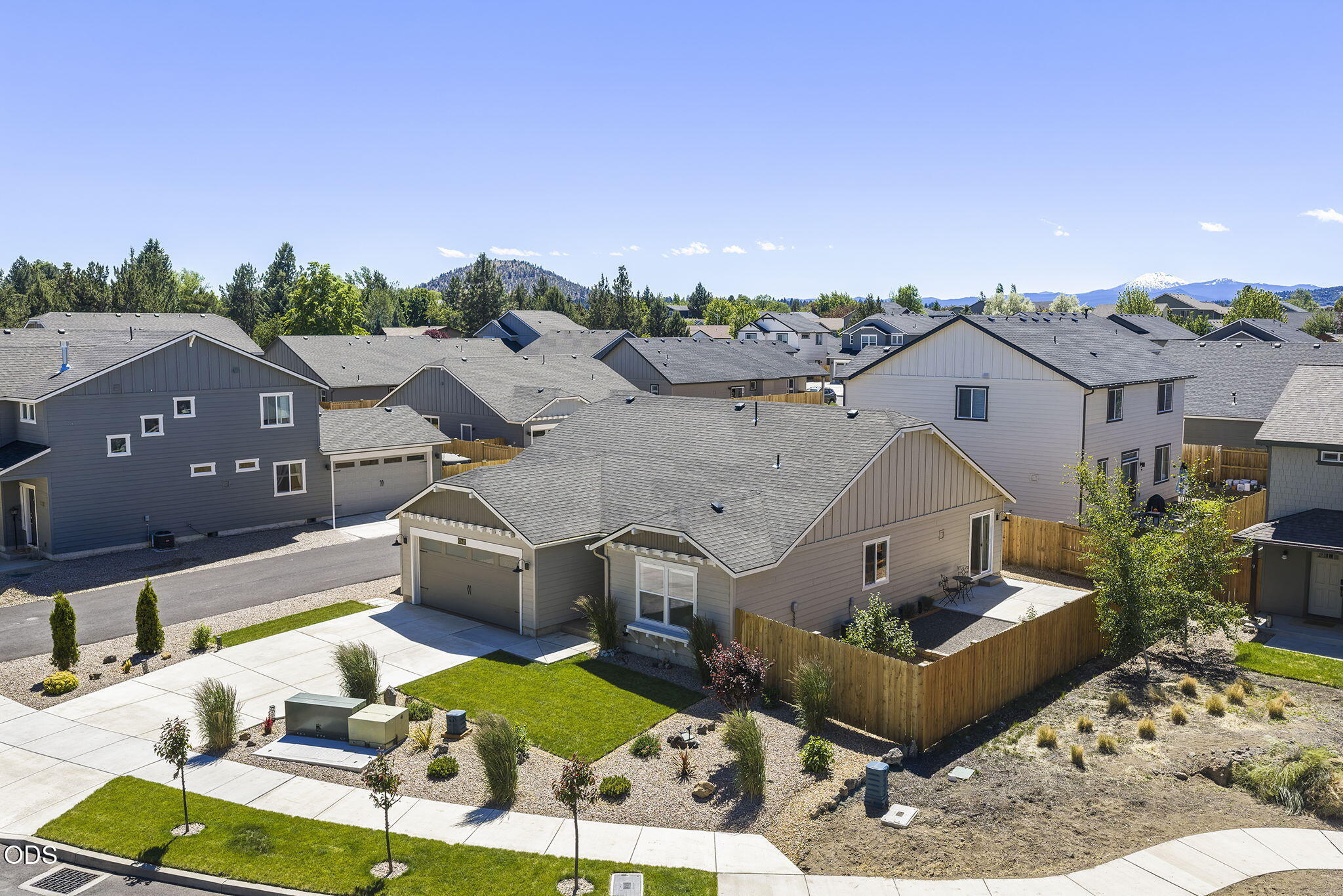 62847 Northeast Daniel Road Bend, OR 97701 - Photo 1 of 36