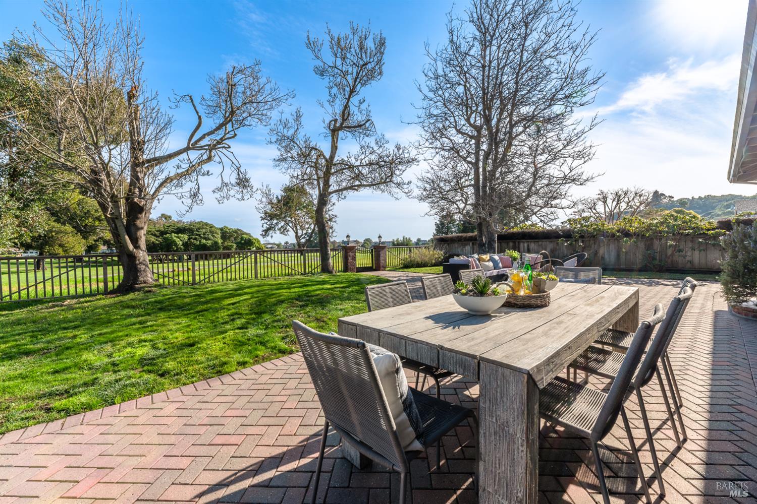 136 Peacock Drive San Rafael, CA 94901 - Photo 14 of 46