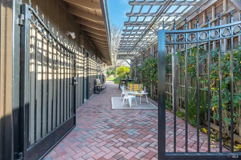 $2,265,000 | 136 Peacock Drive, San Rafael, CA 94901