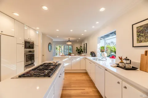 $2,265,000 | 136 Peacock Drive, San Rafael, CA 94901