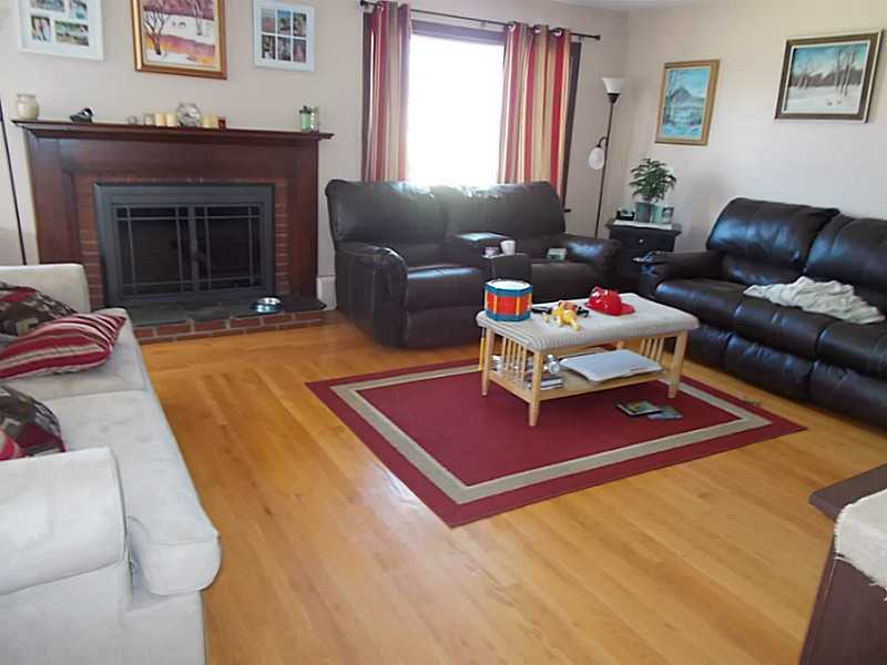 145 Lepes Road Tiverton, RI 02878 - Photo 5 of 11 Living Room.