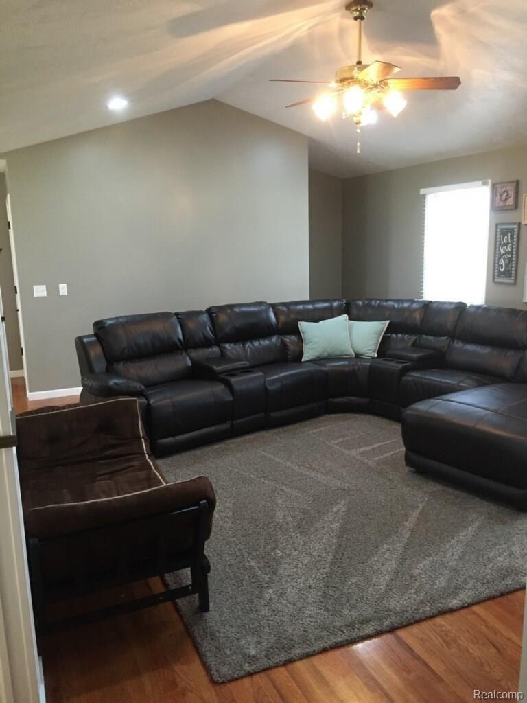 3890 Sheridan Line Road Croswell, MI 48422 - Photo 12 of 24 11.jpg