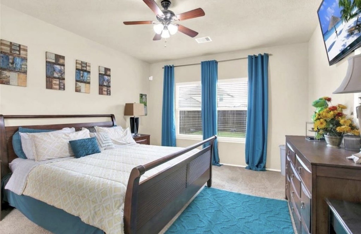 7035 Primrose Road Baytown, TX 77521 - Photo 5 of 8 Primary Bedroom