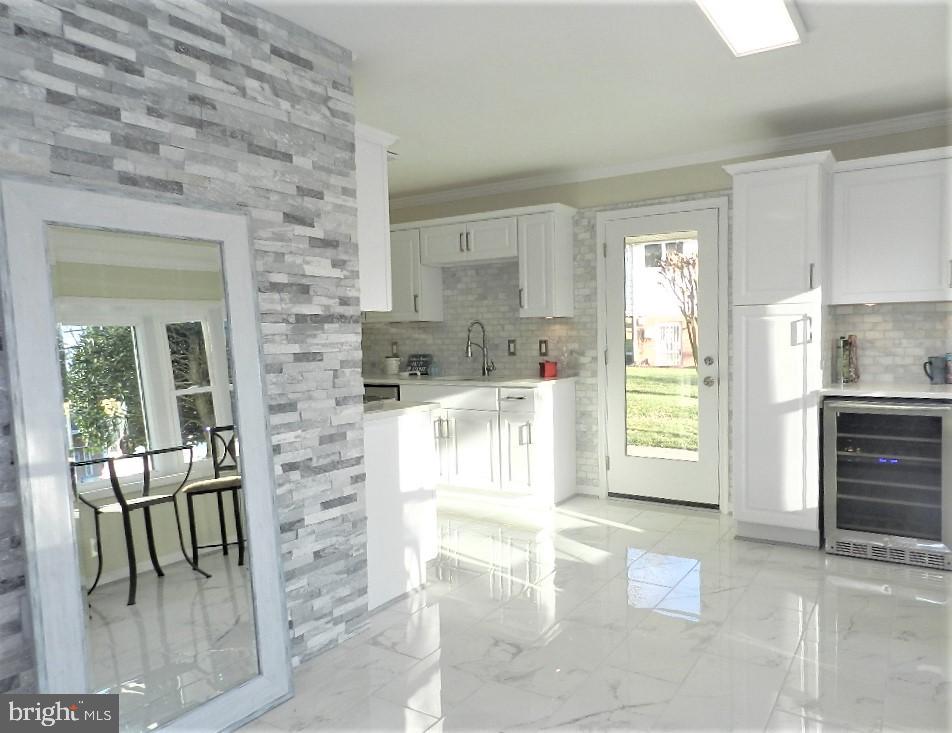 213 Beaumont Road Silver Spring, MD 20904 - Photo 3 of 39 Kitchen easily fits a table & 6 chairs