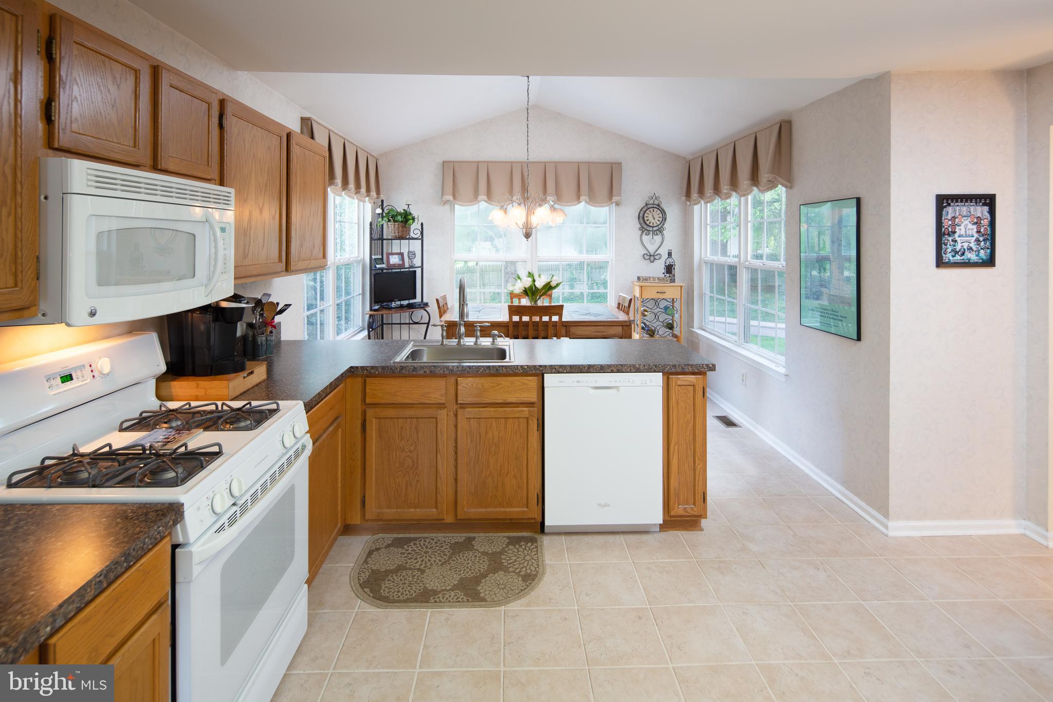 35 Sterling Crest Court Doylestown, PA 18901 - Photo 7 of 25