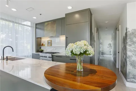 $849,900 | 905 Juniper Street Northeast, Unit 516, Atlanta, GA 30309