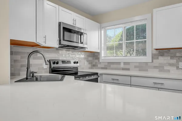 $2,950 | 113 Park Avenue, Unit 15, Danbury, CT 06810