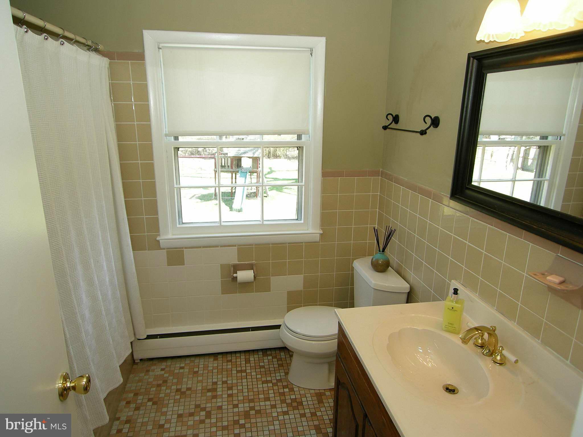 2501 Melba Road Ellicott City, MD 21042 - Photo 13 of 17 Bath