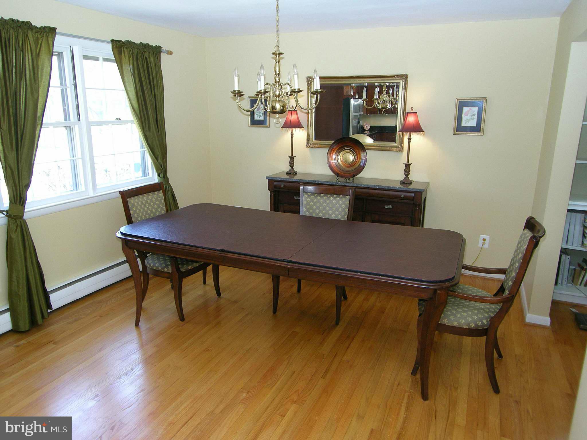 2501 Melba Road Ellicott City, MD 21042 - Photo 5 of 17 Dining Room