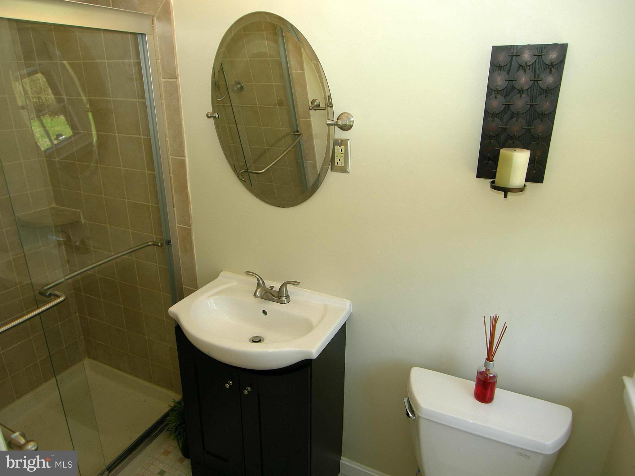 2501 Melba Road Ellicott City, MD 21042 - Photo 10 of 17 Bath (Master)