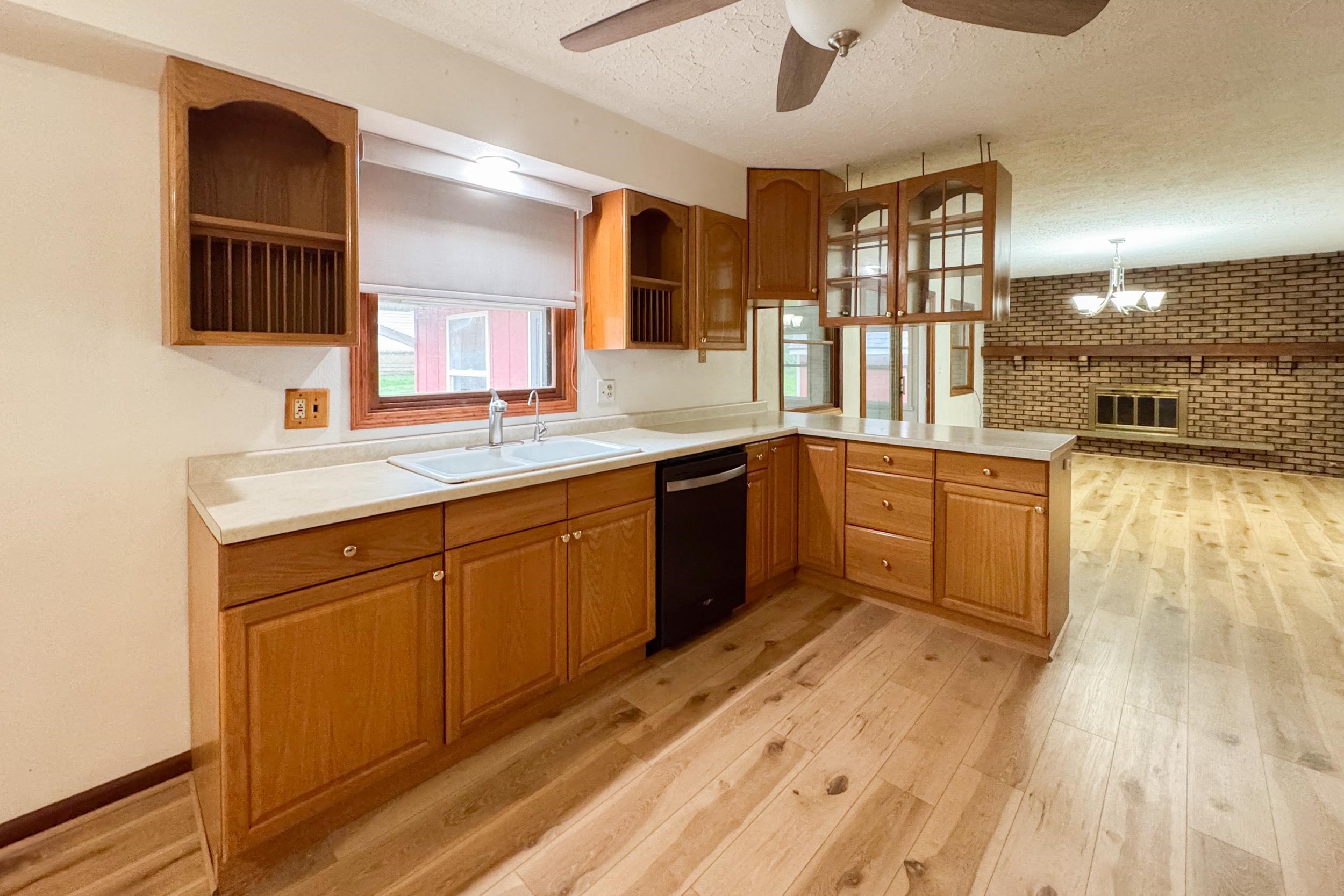 8482 North Creek Road Roscoe, IL 61073 - Photo 13 of 32 Gallery Image 13