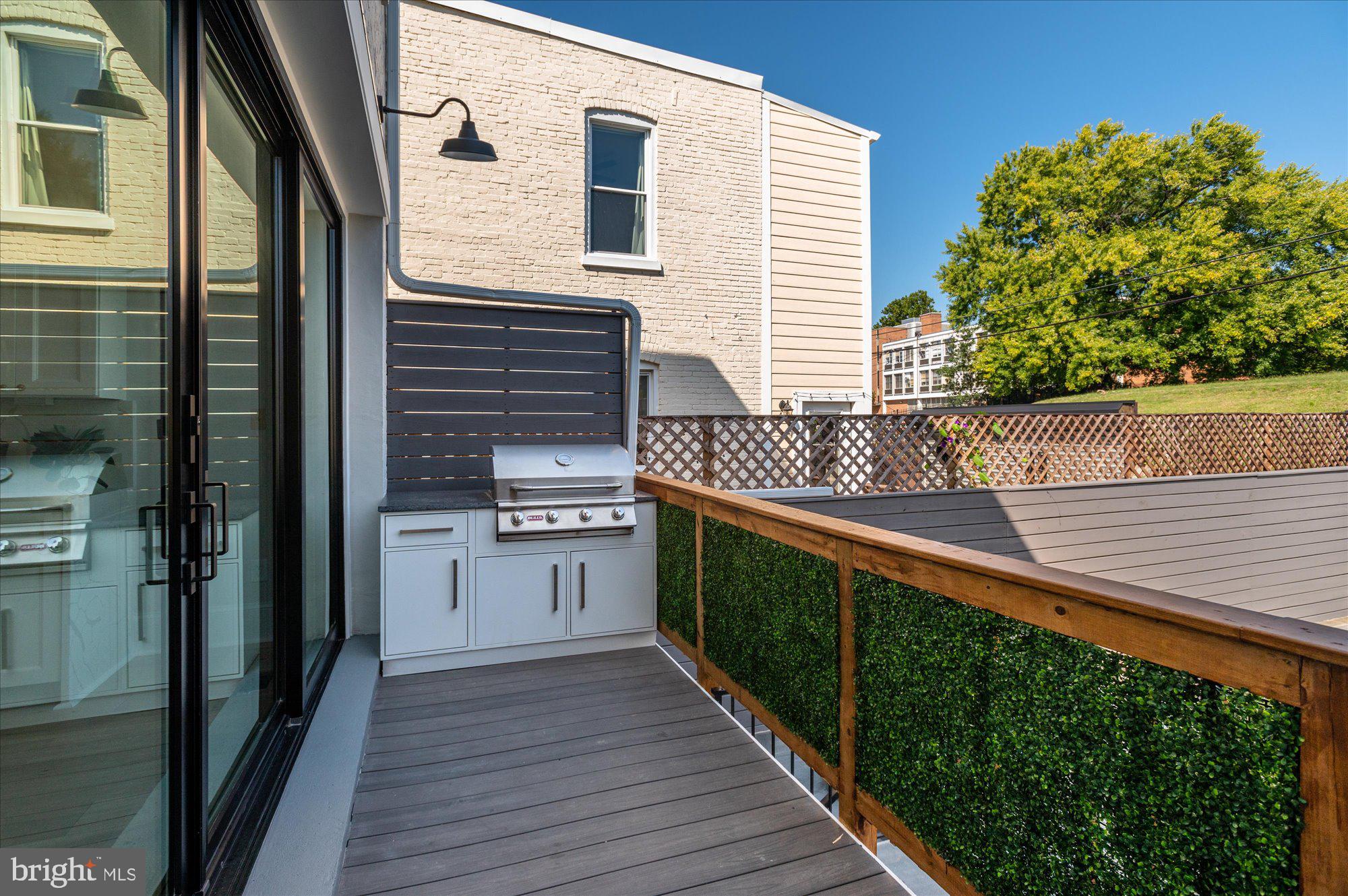 110 R Street Northeast Washington, DC 20002 - Photo 37 of 45