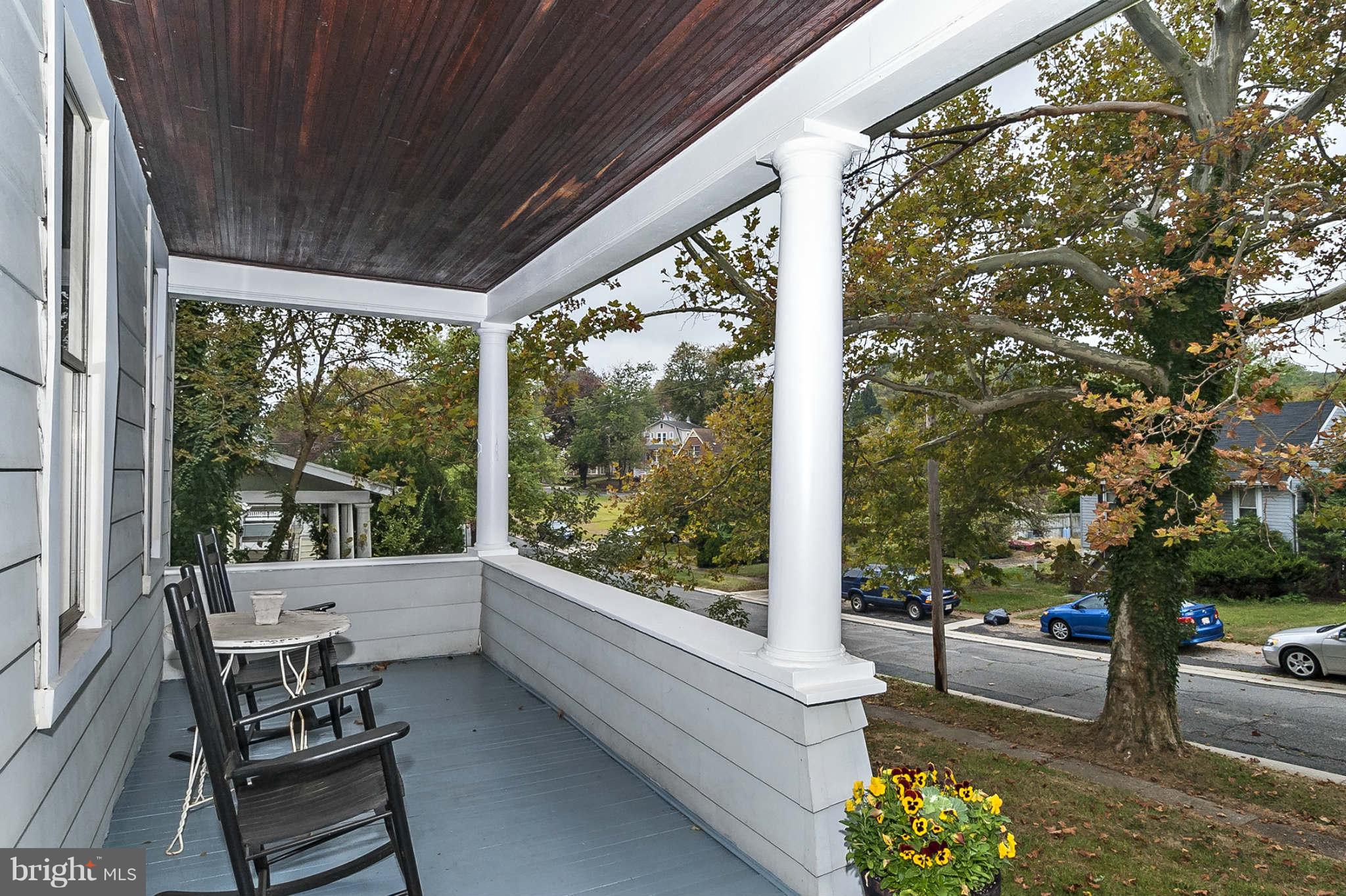 31 Edmondson Ridge Road Baltimore, MD 21228 - Photo 2 of 22 a living room with couch and outdoor seating