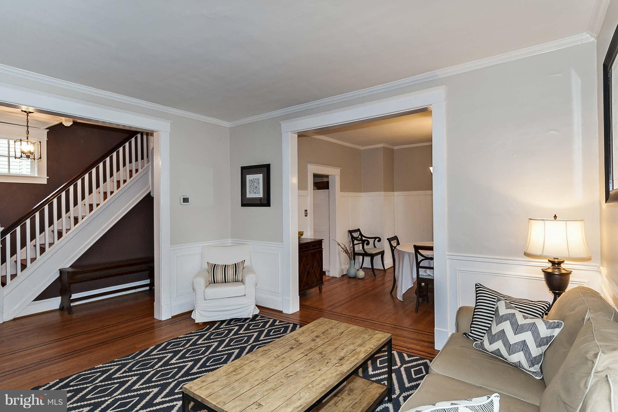 31 Edmondson Ridge Road Baltimore, MD 21228 - Photo 5 of 22 a living room with furniture and a dining table