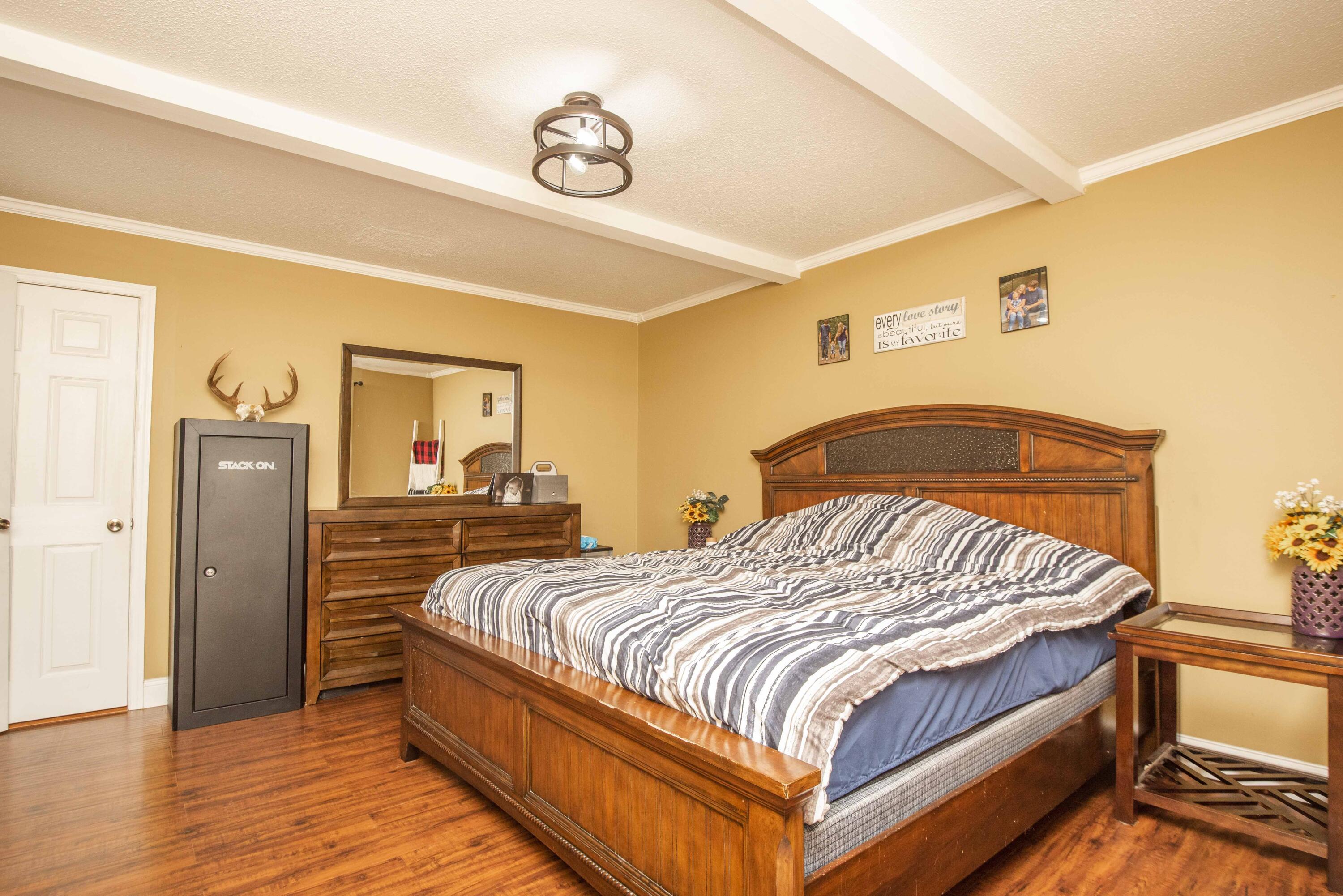 191 Casey Road Harriman, TN 37748 - Photo 14 of 39 Master Bedroom
