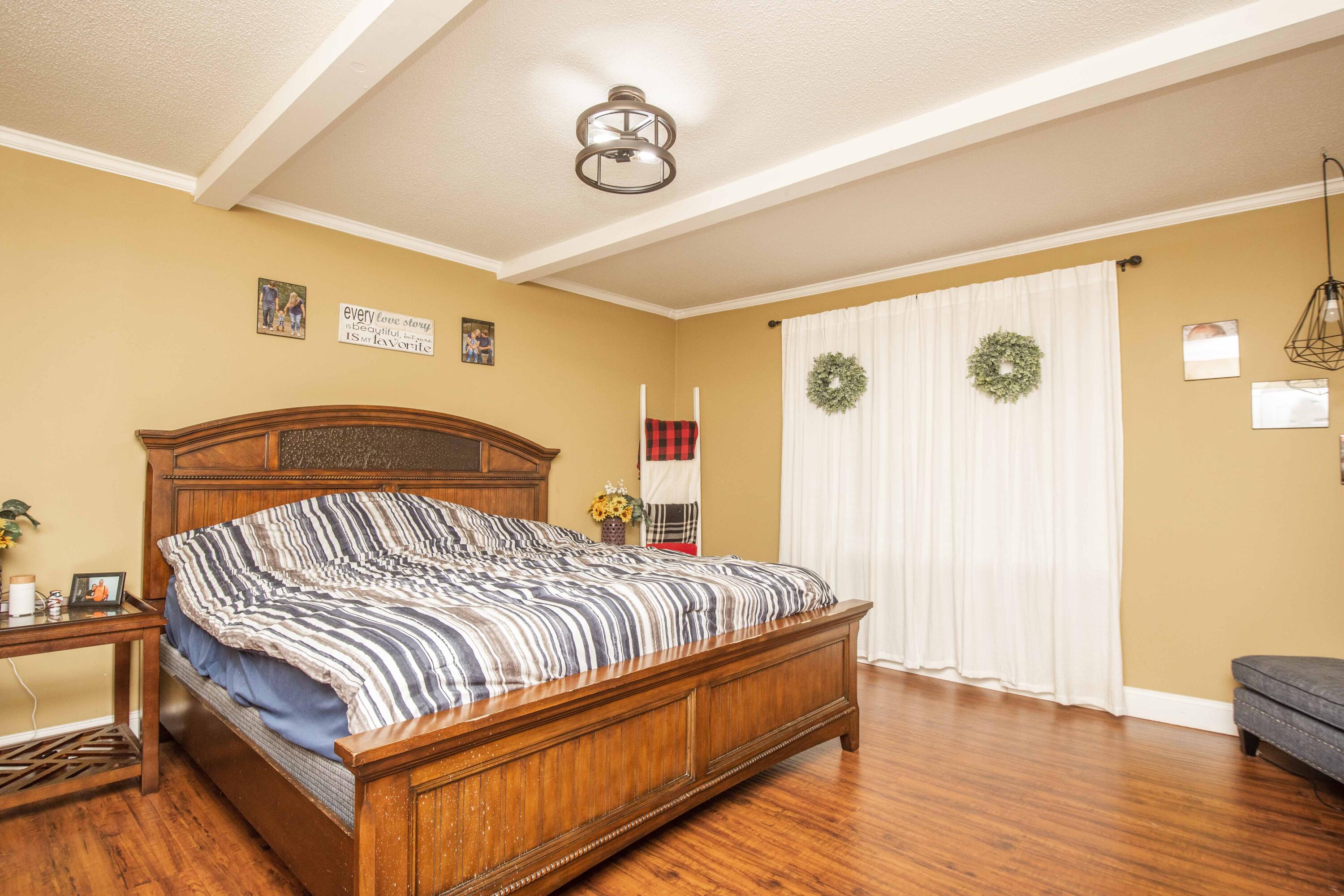 191 Casey Road Harriman, TN 37748 - Photo 17 of 39 Master Bedroom