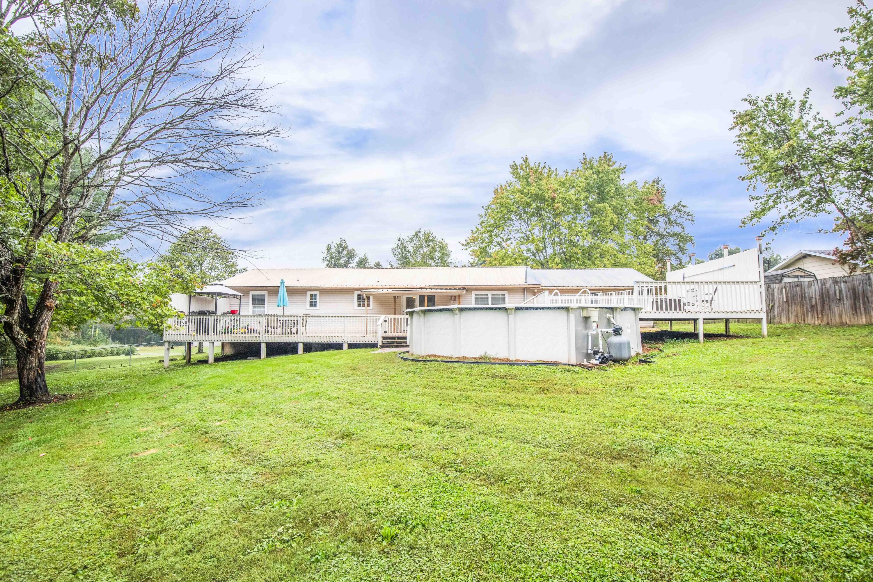 191 Casey Road Harriman, TN 37748 - Photo 31 of 39 Back View