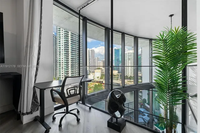 $725,000 | 690 Southwest 1st Court, Unit 2101, Miami, FL 33130