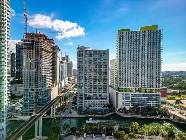 $725,000 | 690 Southwest 1st Court, Unit 2101, Miami, FL 33130