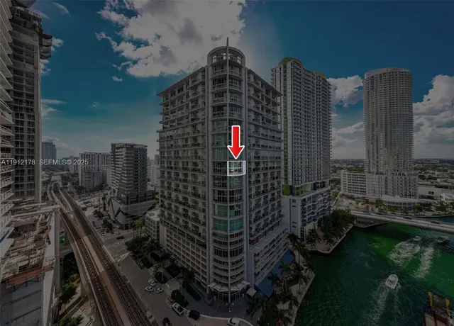$725,000 | 690 Southwest 1st Court, Unit 2101, Miami, FL 33130