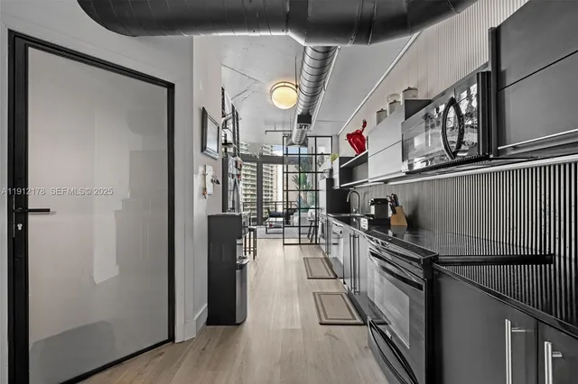 $725,000 | 690 Southwest 1st Court, Unit 2101, Miami, FL 33130