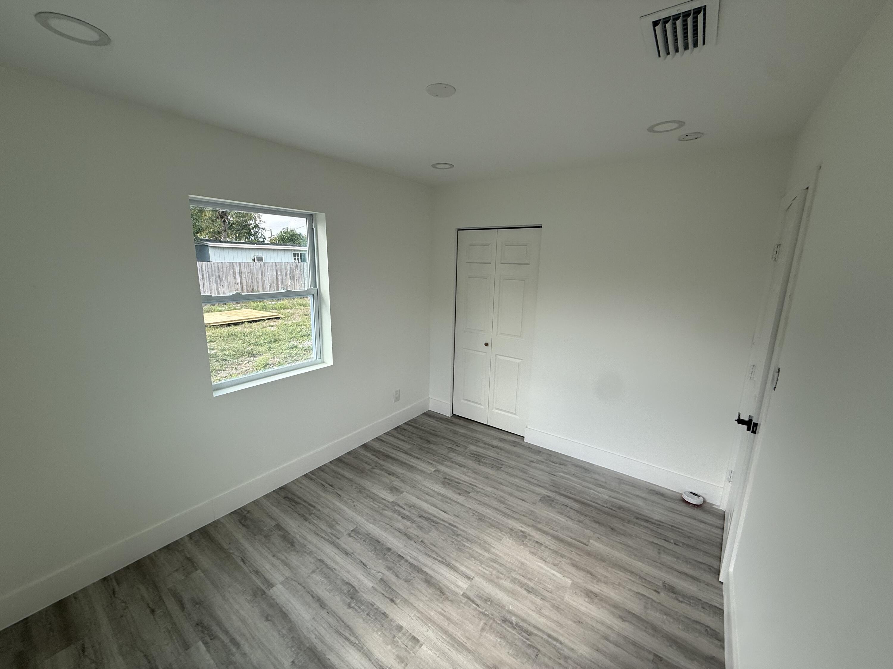 2353 South Beech Road West Palm Beach, FL 33409 - Photo 12 of 16 IMG_4140