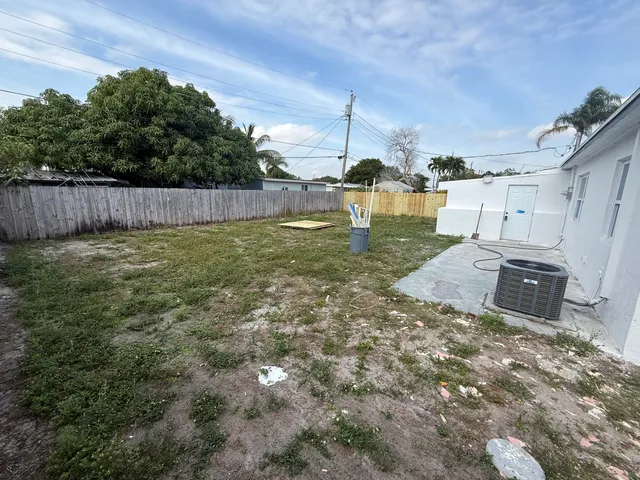 $425,000 | 2353 South Beech Road, West Palm Beach, FL 33409