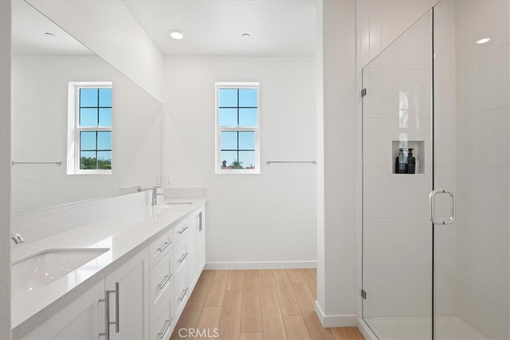 4845 Arroyo Run Moorpark, CA 93021 - Photo 20 of 33 Photos are of model match - exterior and interior finishes may vary