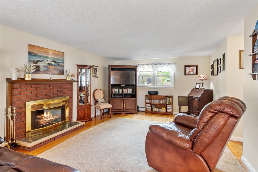 41 Ord Street Salem, MA 01970 - Photo 9 of 34
