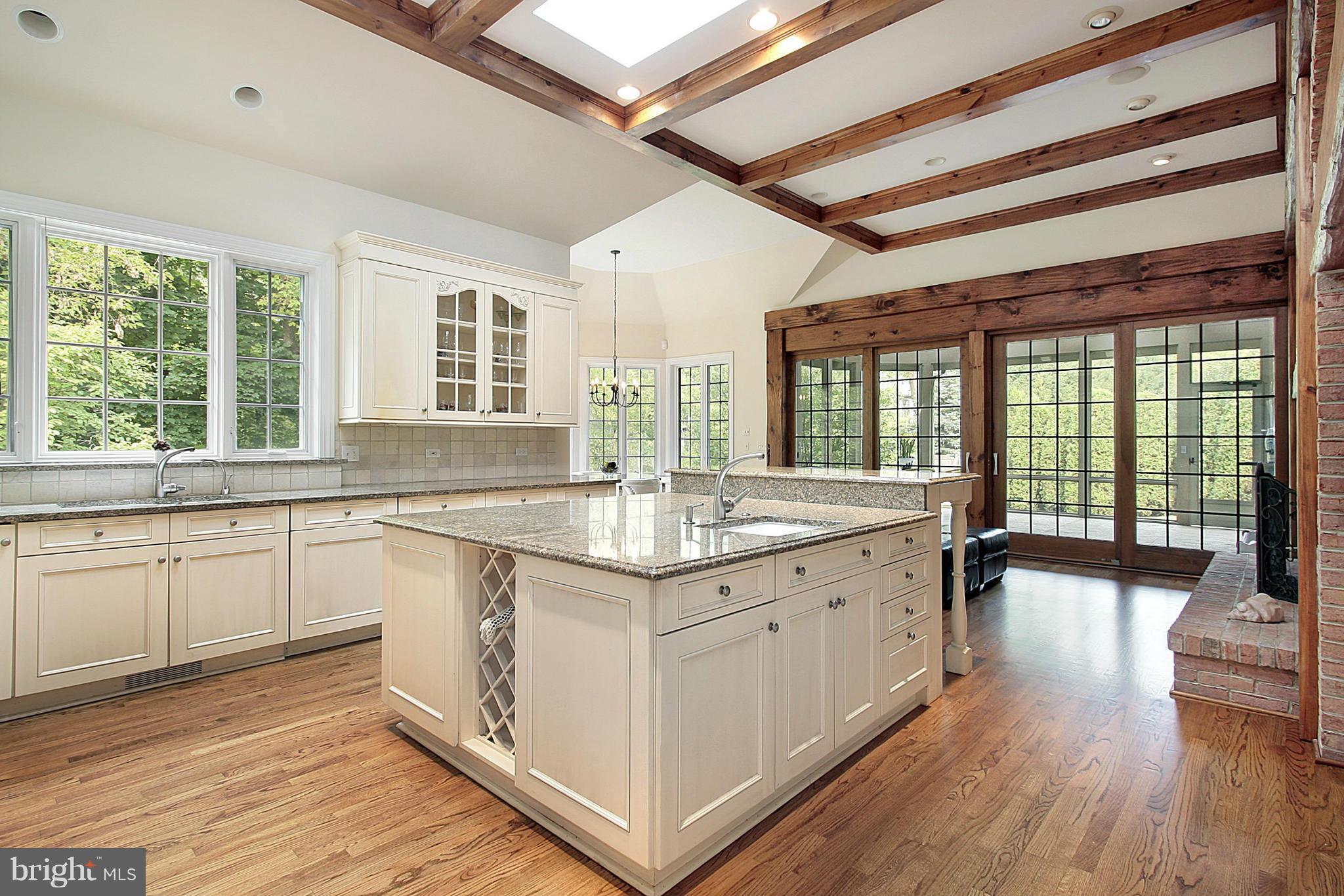 2043 Old Valley Road Stevenson, MD 21153 - Photo 4 of 10 Kitchen