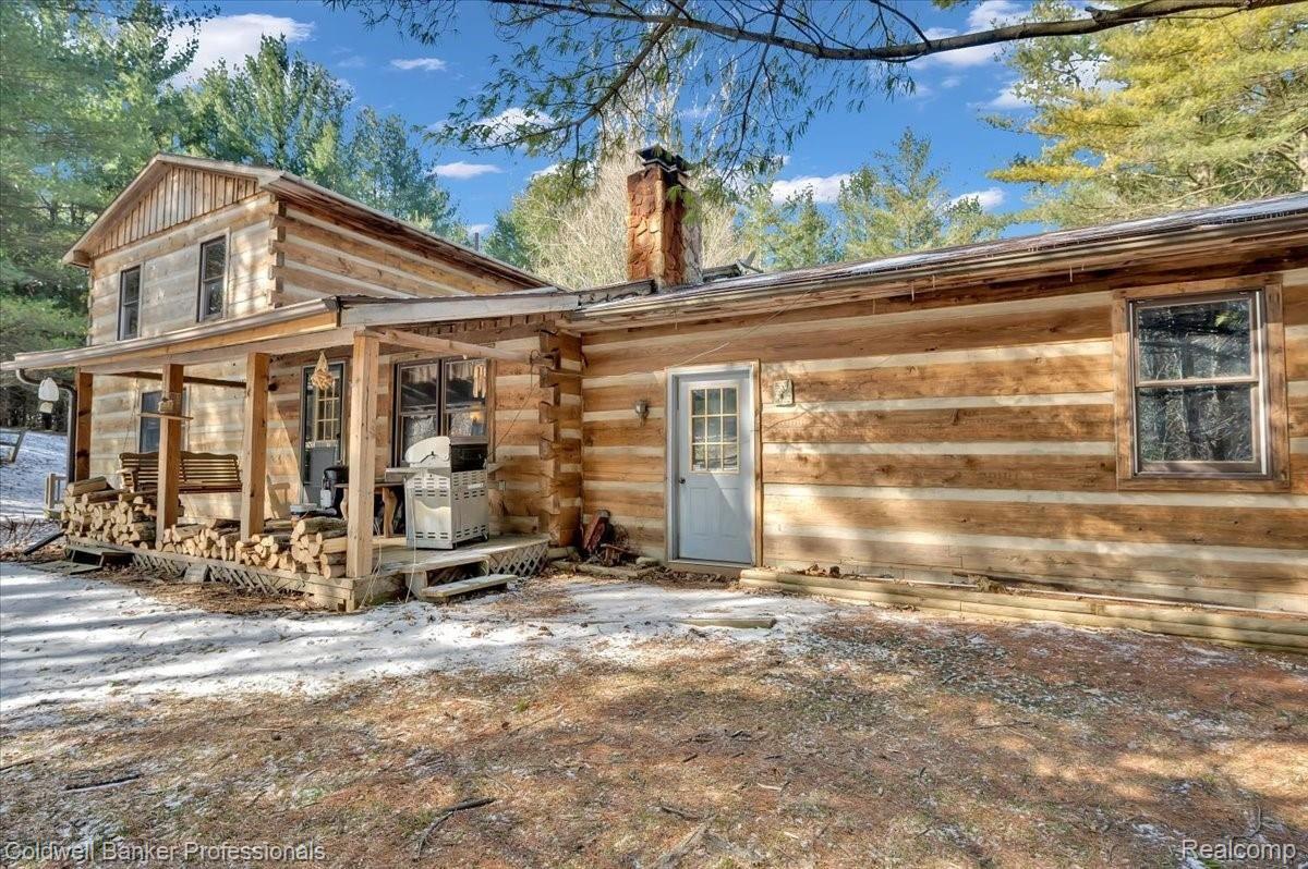 2560 Millville Road Lapeer, MI 48446 - Photo 7 of 33 04-DSC_1232.jpg