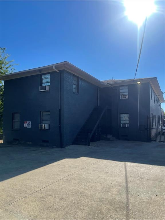 4815 Live Oak Street, Unit 10 Dallas, TX 75204 - Photo 4 of 13