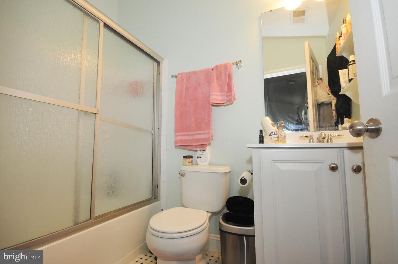 48 River Lane Riverside, NJ 08075 - Photo 14 of 23 Master Bath