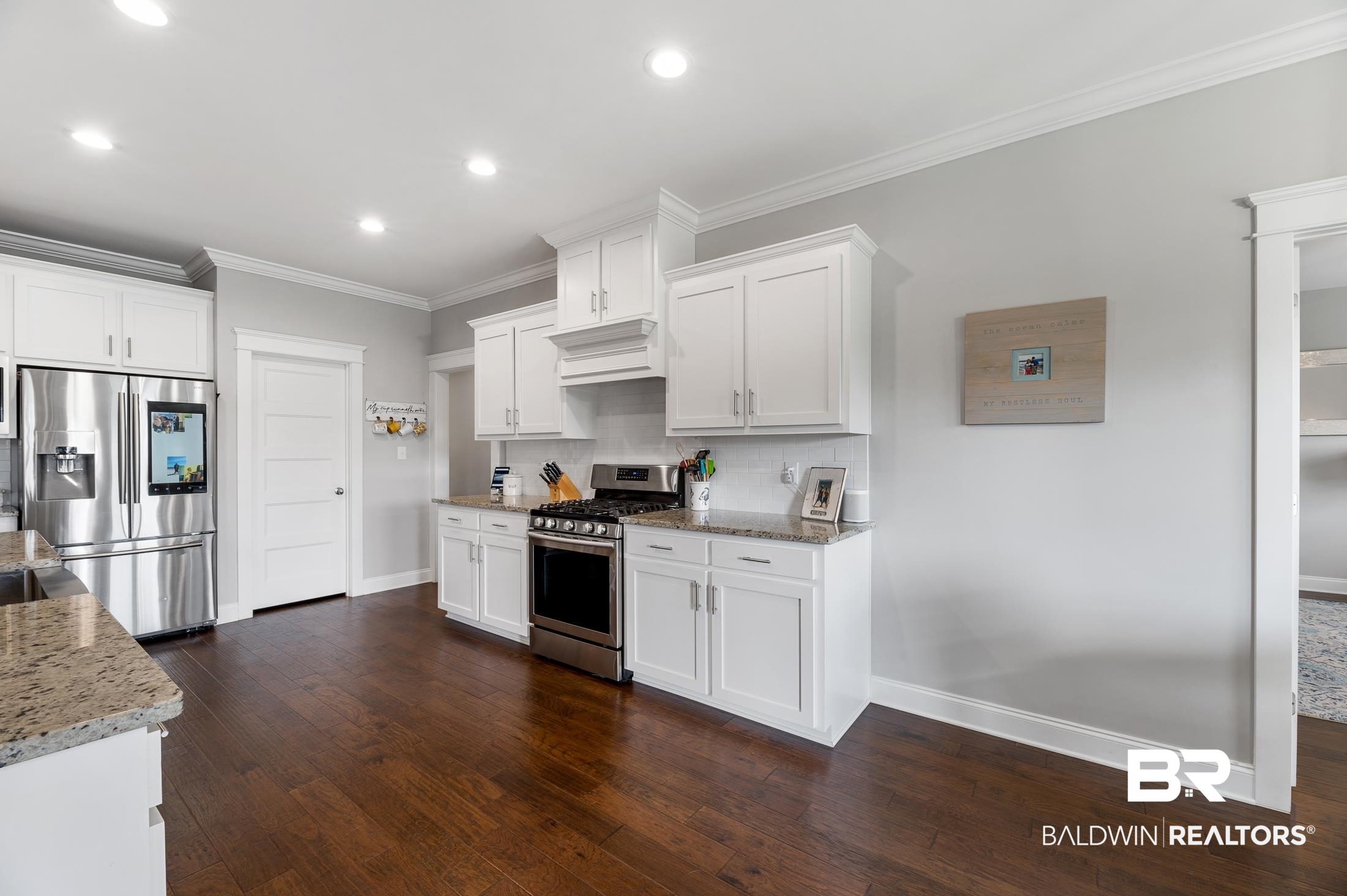 217 Garrison Boulevard Fairhope, AL 36532 - Photo 12 of 41 Kitchen