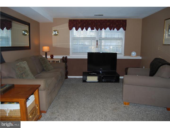 160 Oxford Road Delran, NJ 08075 - Photo 9 of 22