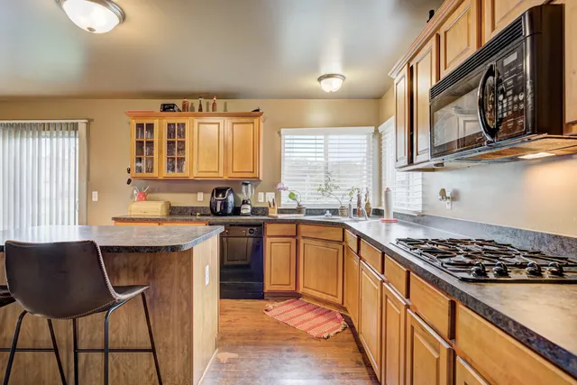 $399,900 | 9551 Falmouth Drive, Ypsilanti, MI 48197